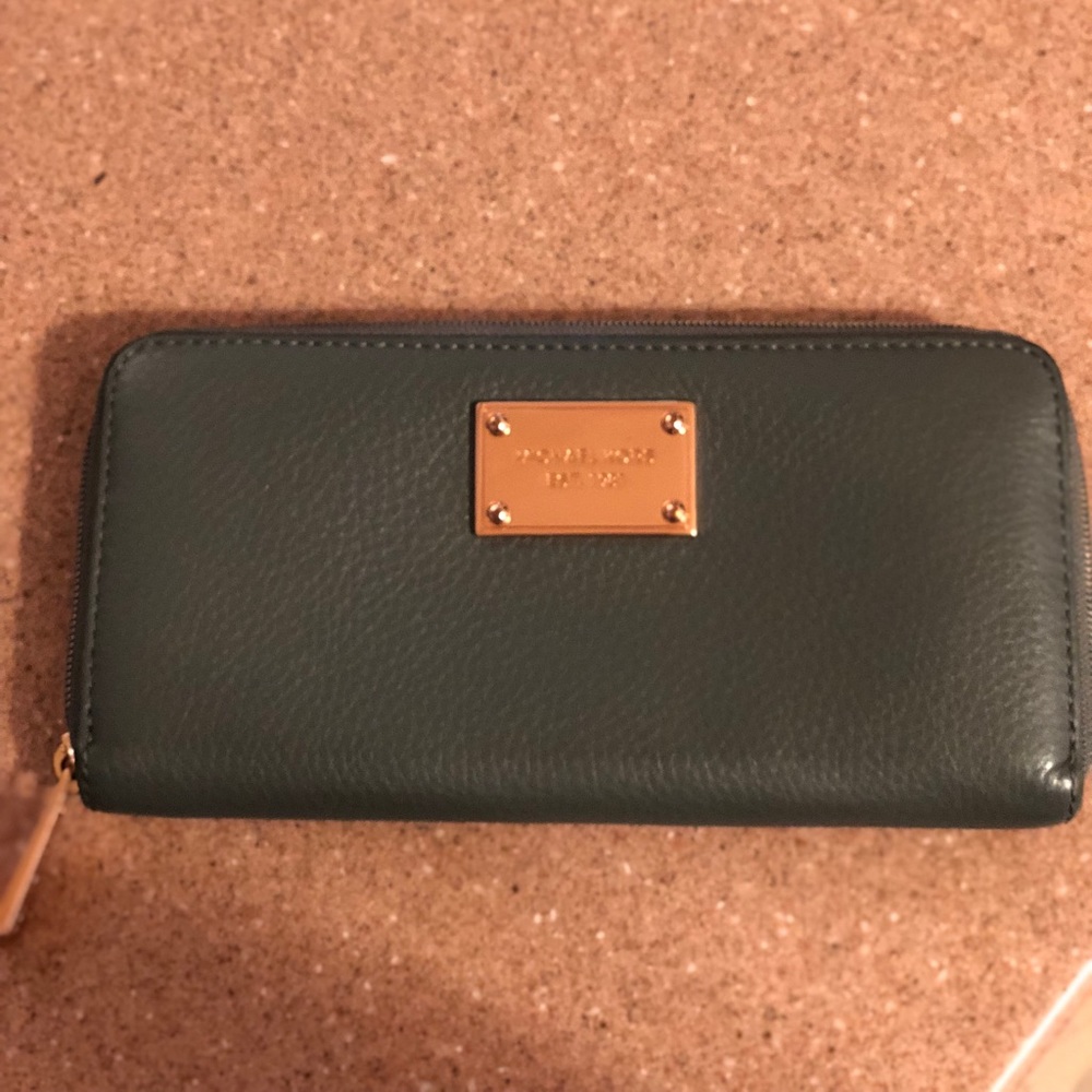 Michael Kors zip around wallet